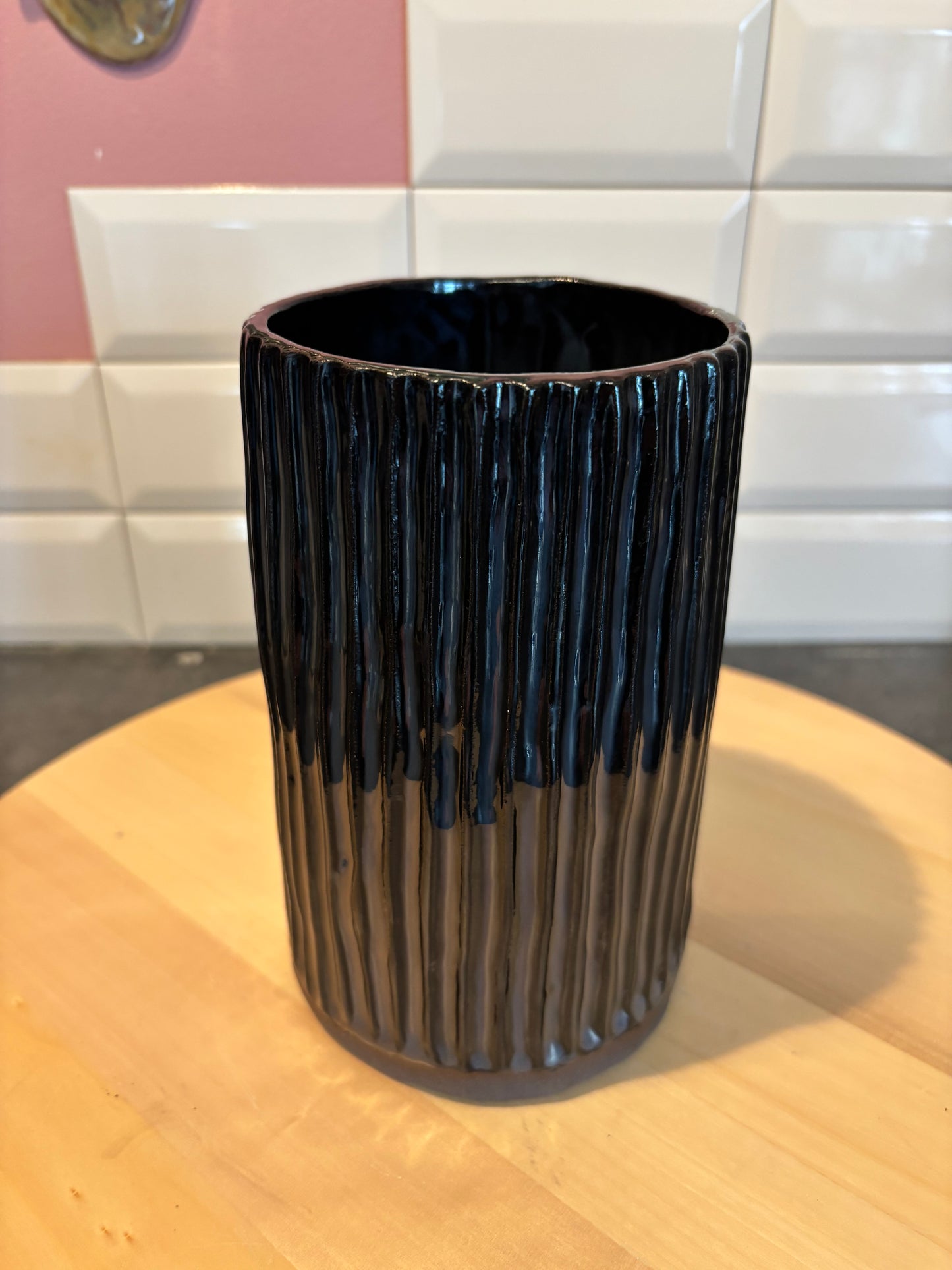 Vase - sort - H. 18 cm